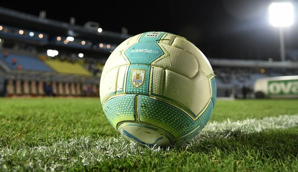 img of Crisis en el fútbol Uruguayo: Tenfield amenaza con suspender el clausura por deuda del VAR